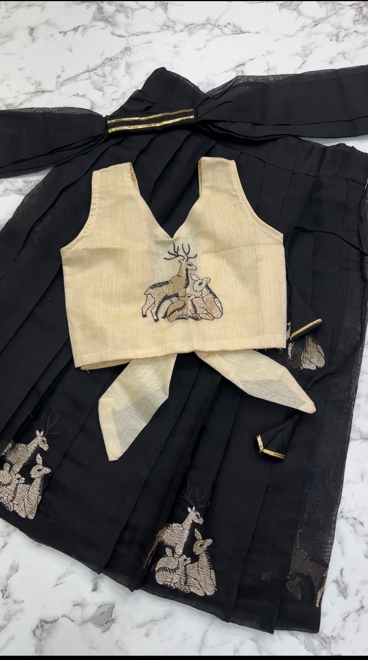 Chanderi Deer Embroidery