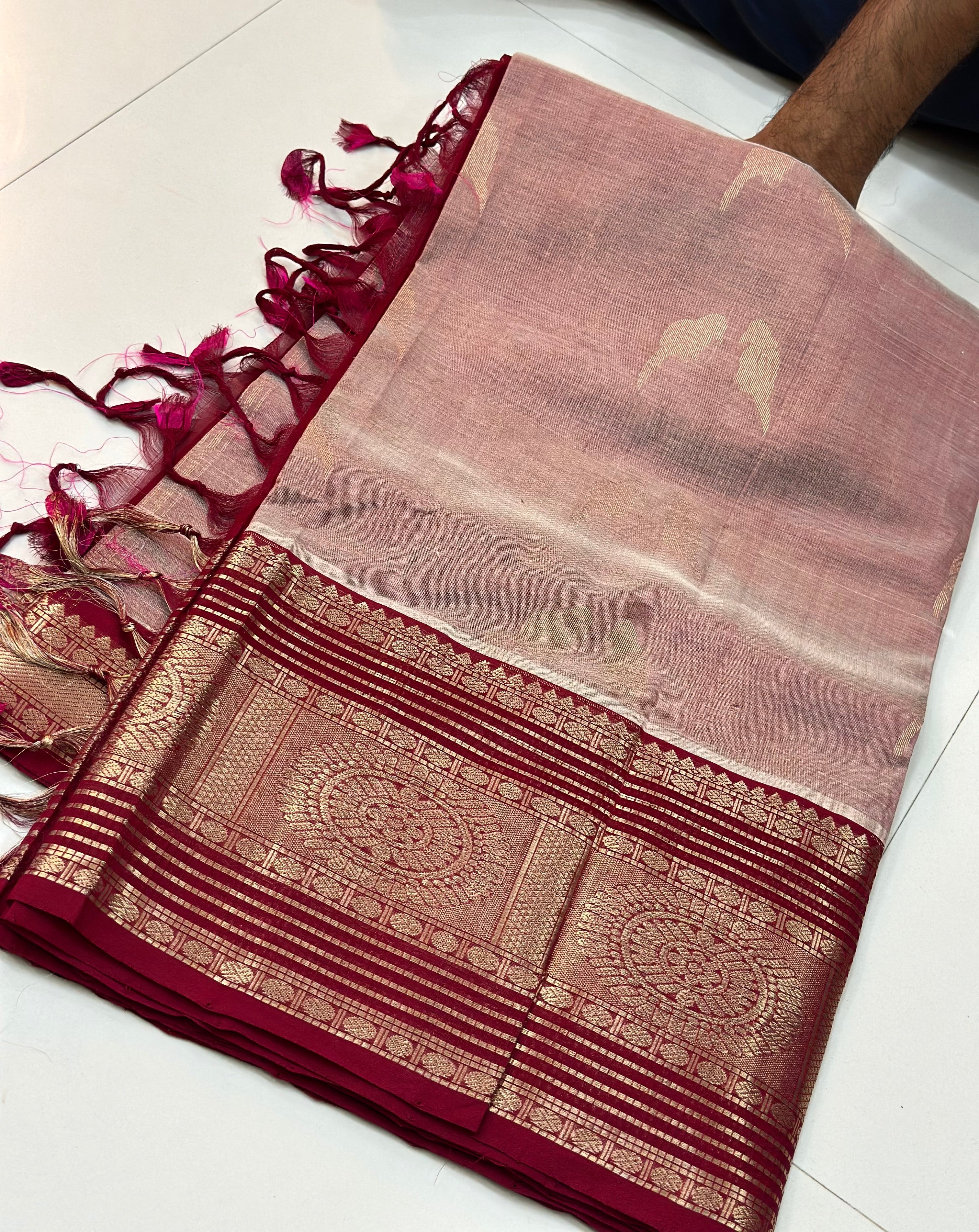Pure Handloom Vintage Mangalagiri Pattu