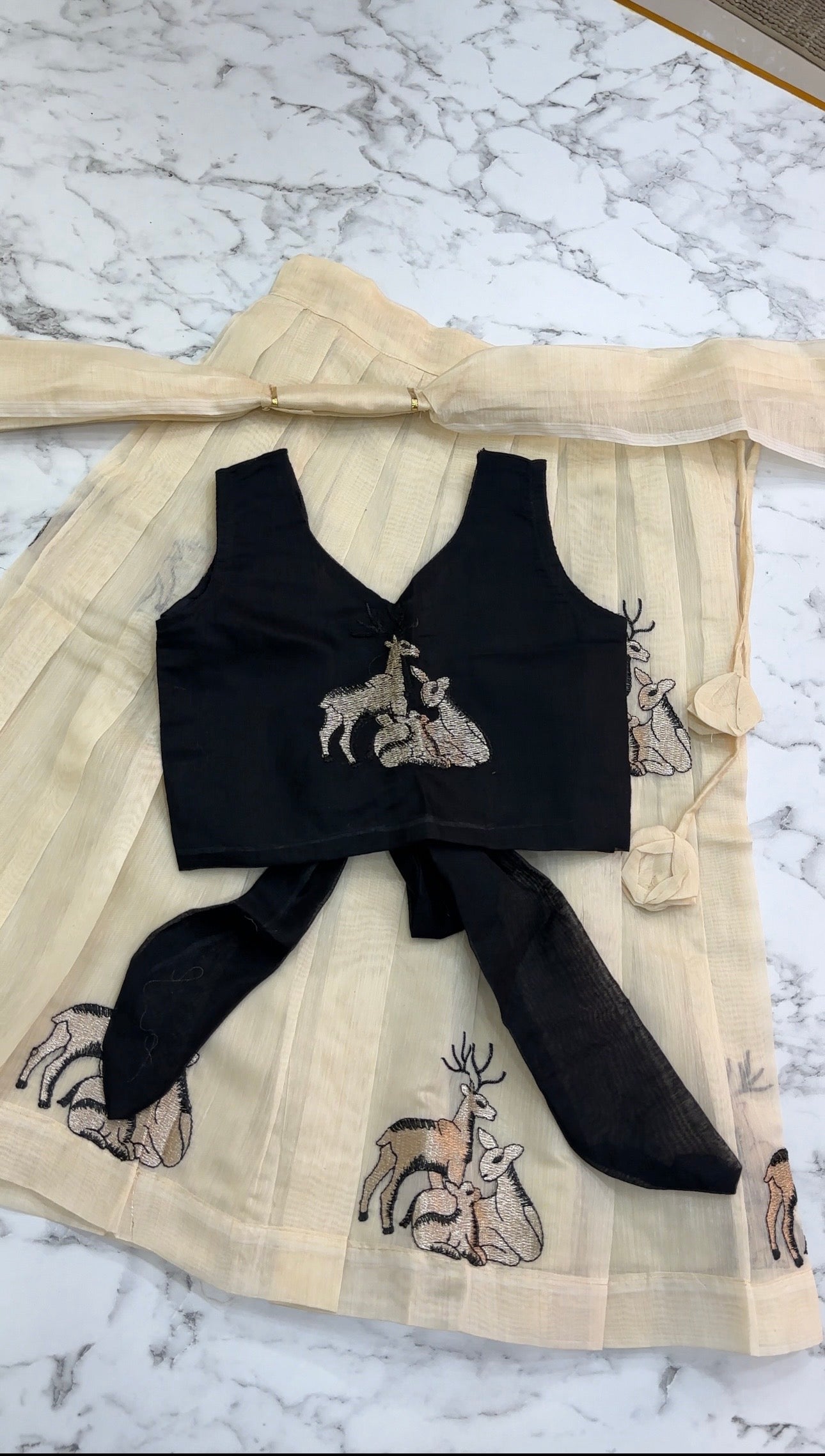 Chanderi Deer Embroidery