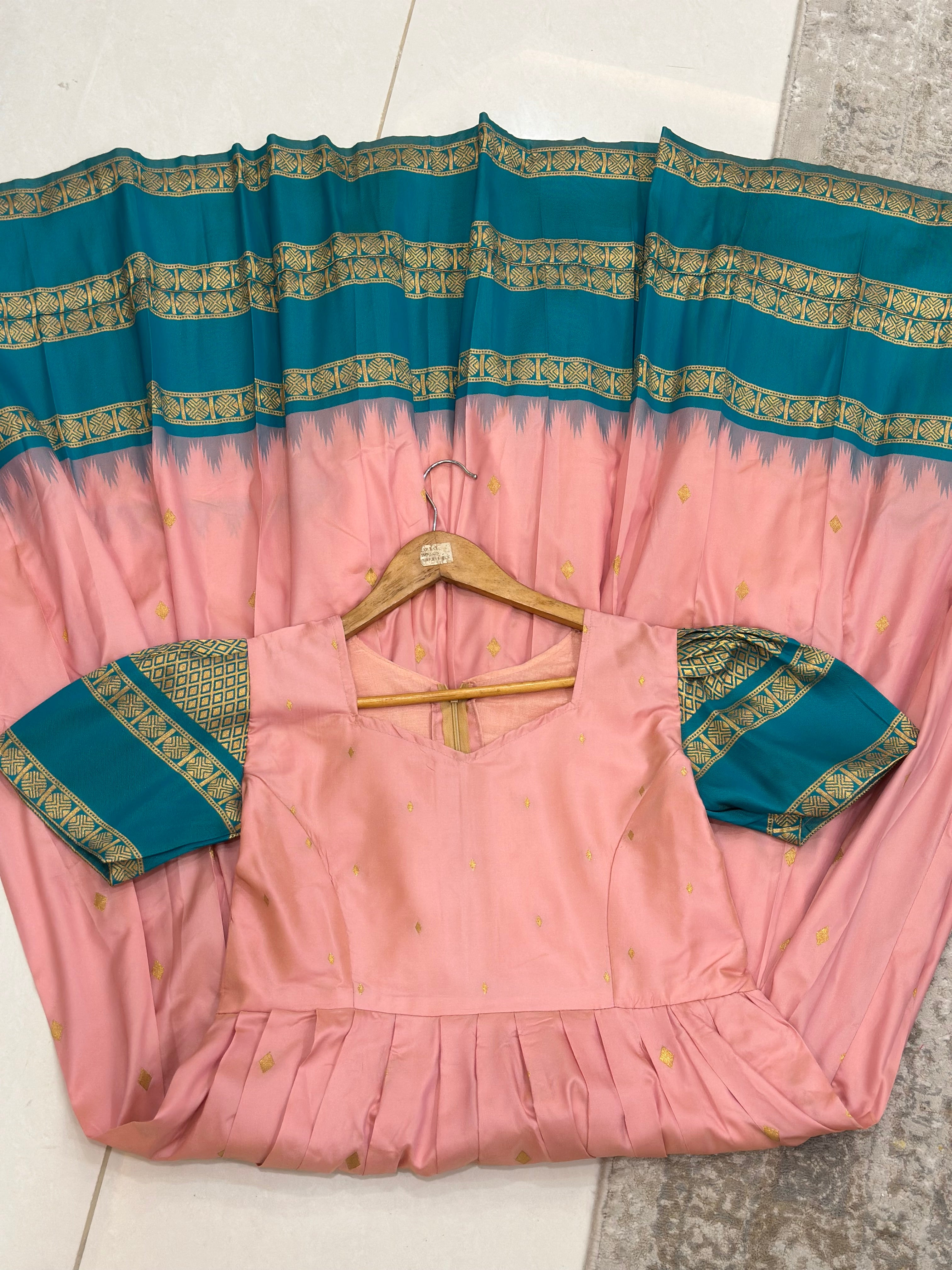 Vintage Semi Gadwal Adult Gown