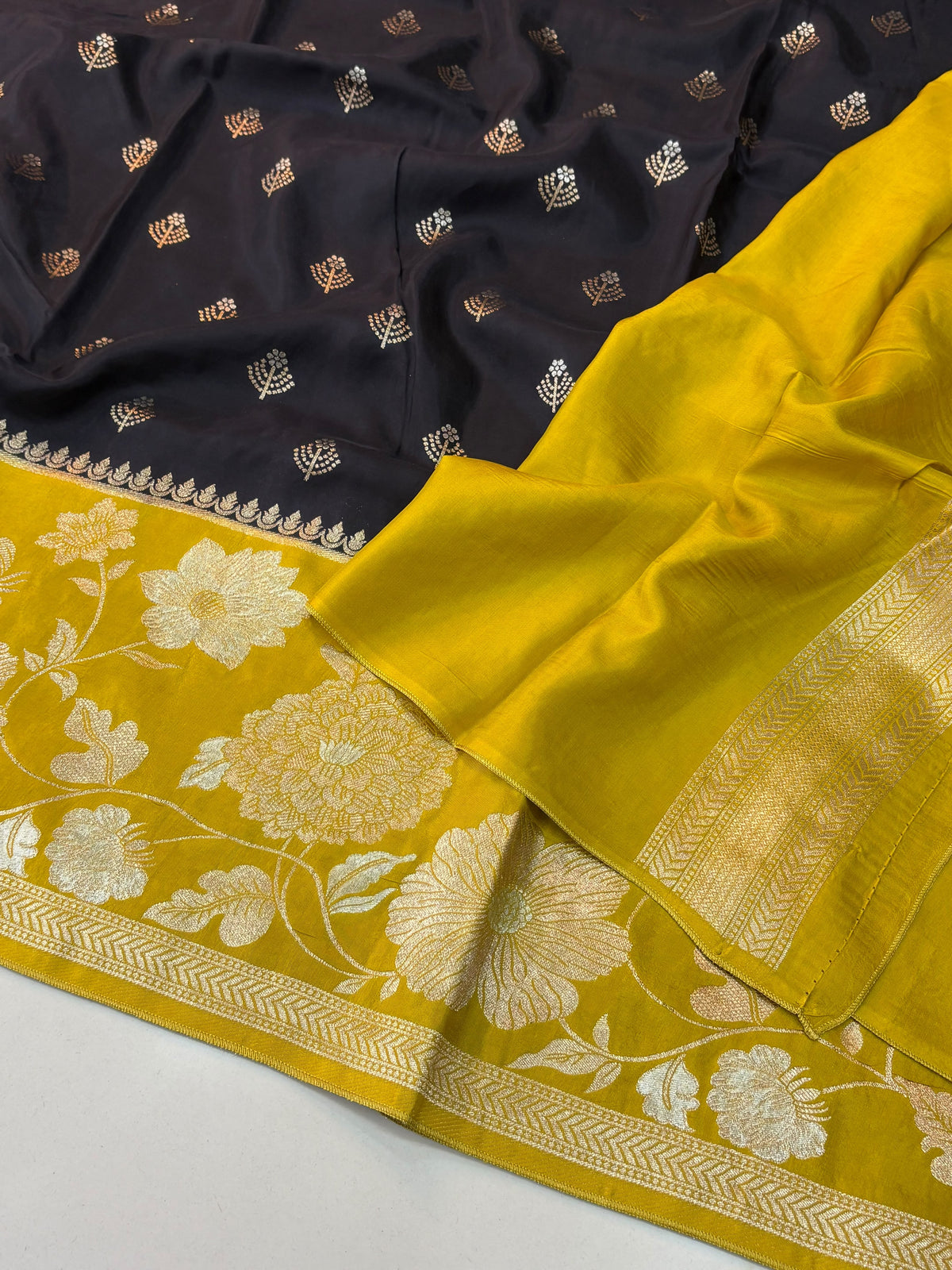 Premium Russian HO Crepe Sarees