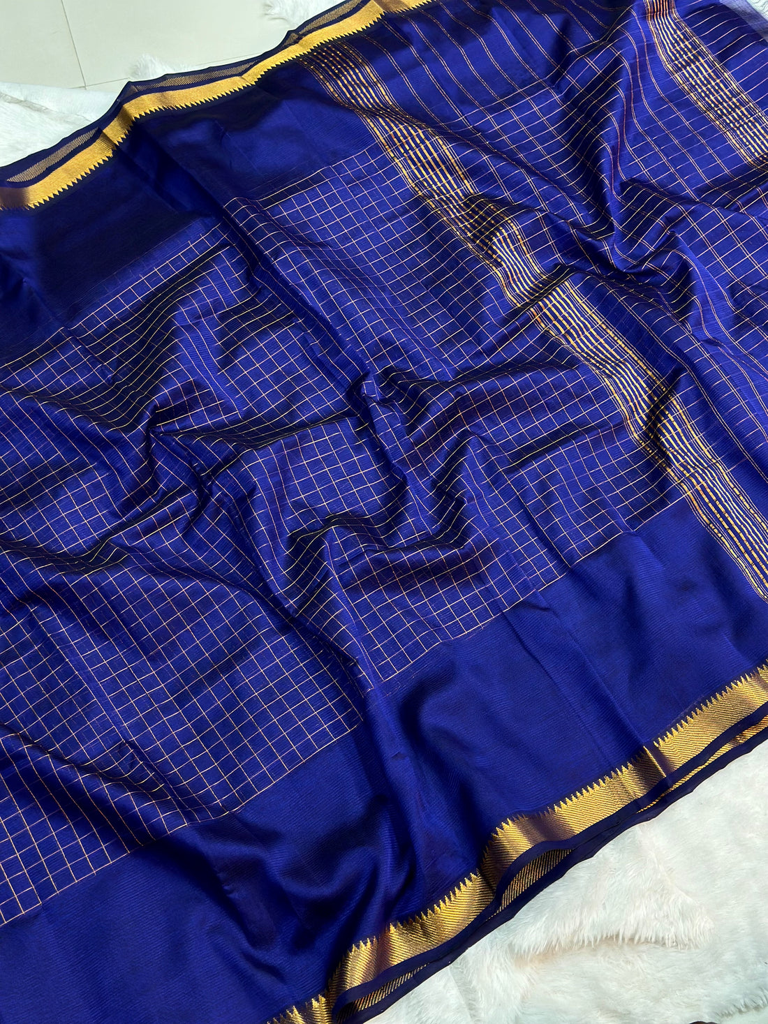 Neelam~ Handloom Mangalagiri Pattu