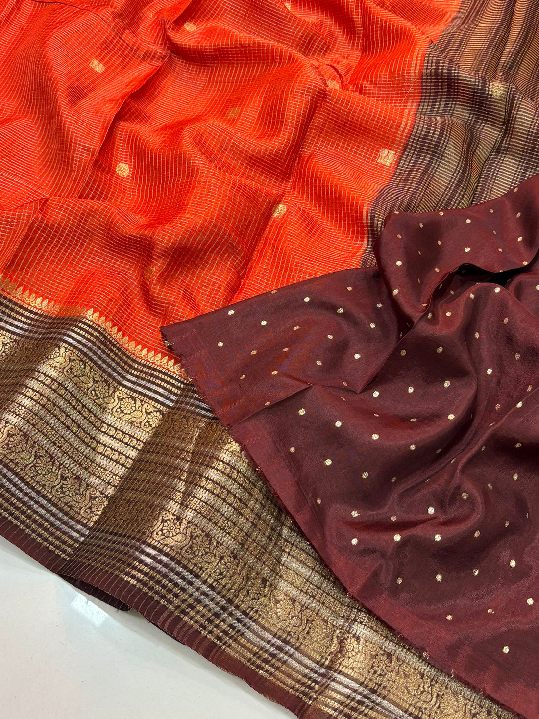 Rust Orange Vintage Semi Gadwal