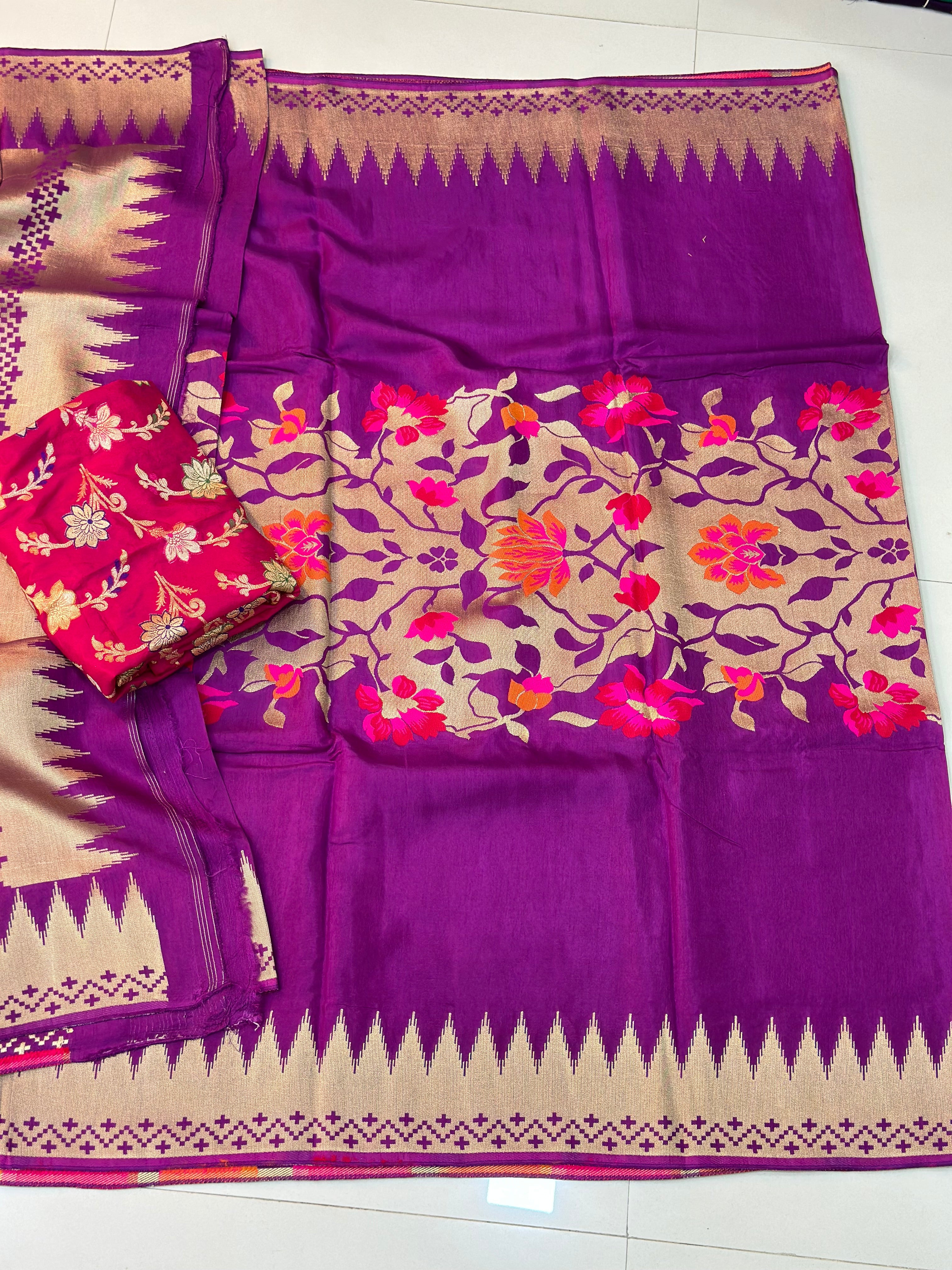 Paithani Dola Centre Weaving