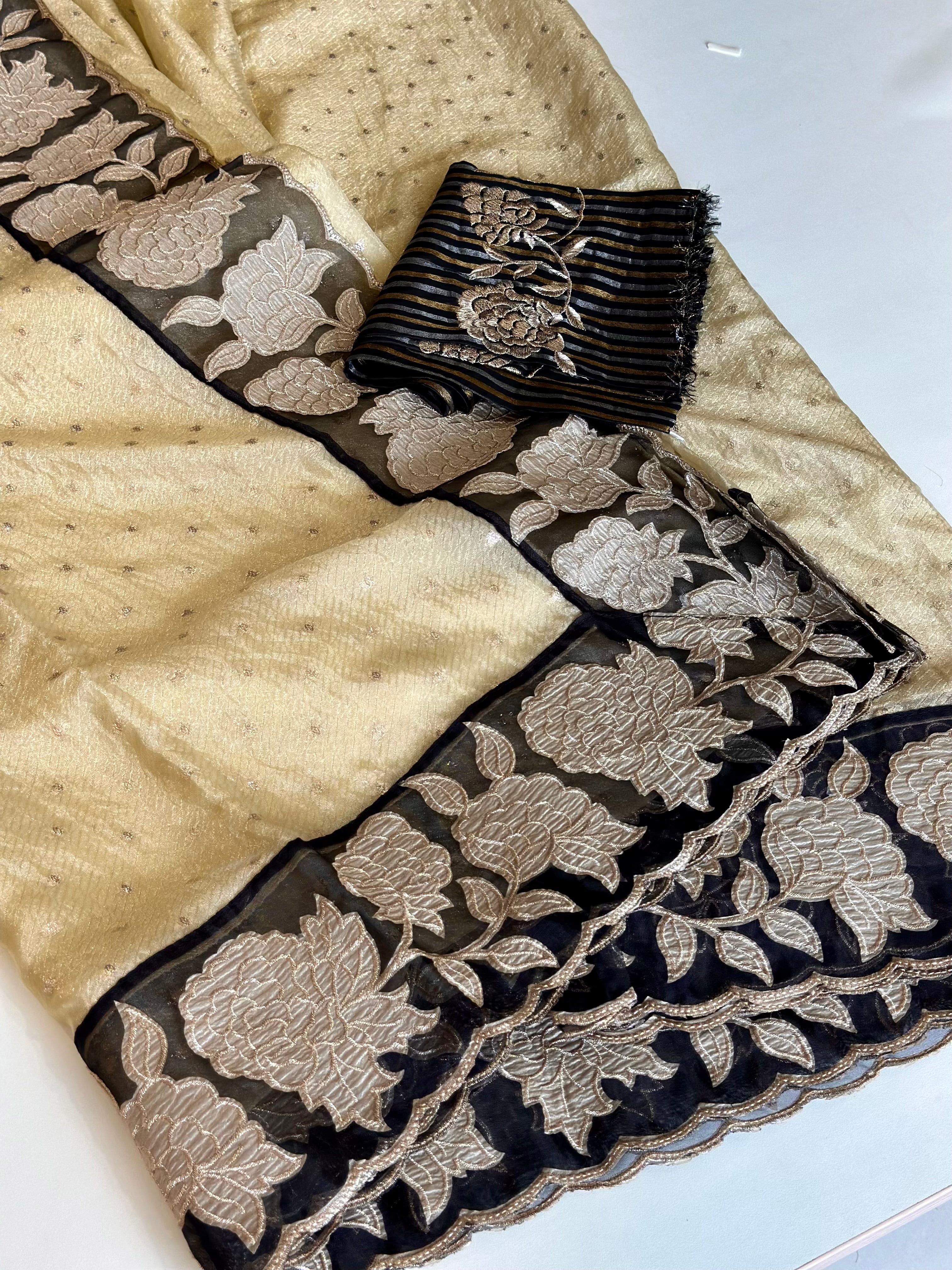 Noor - Charm ✨ Tissue Crepe Appliqué