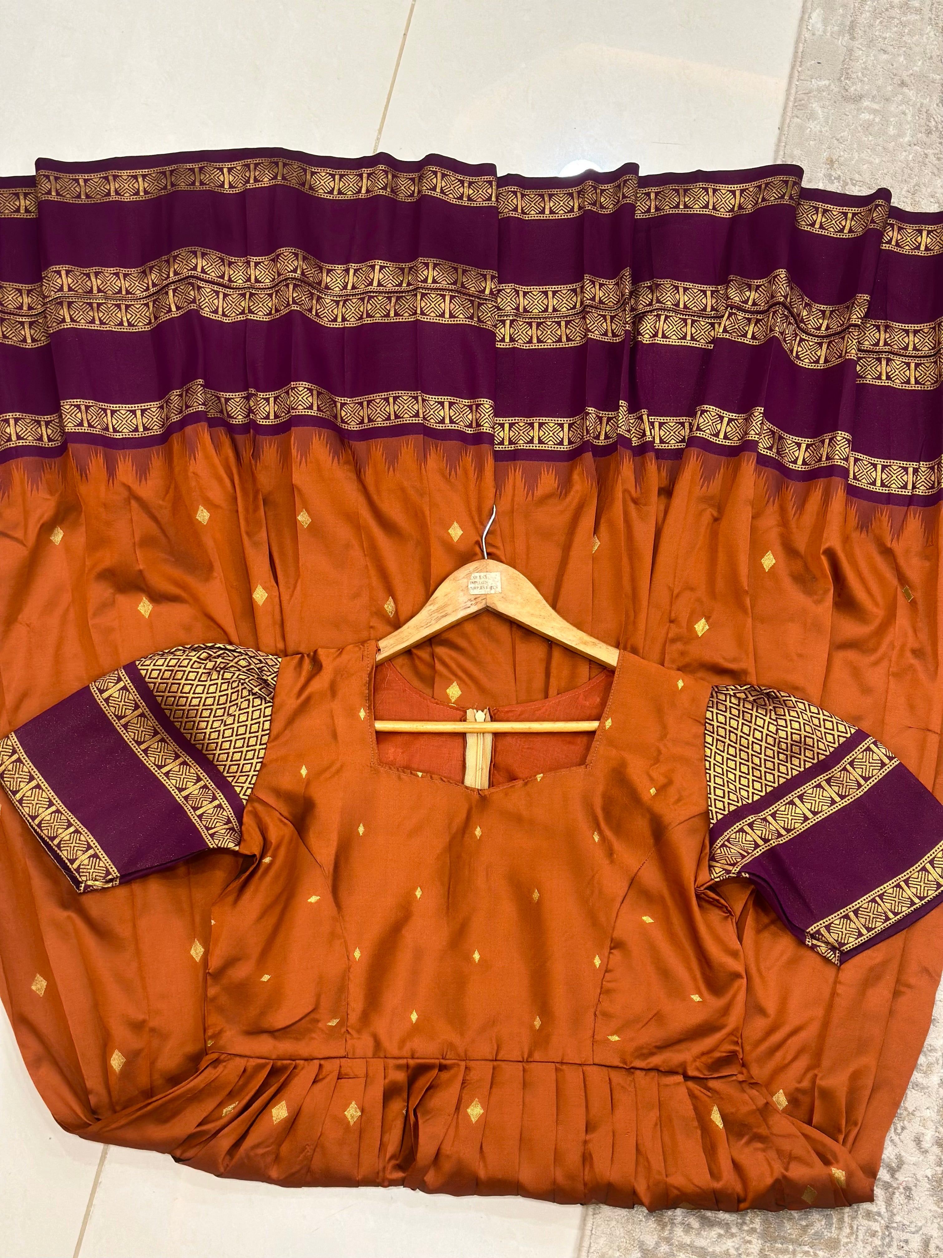 Vintage Semi Gadwal Adult Gown
