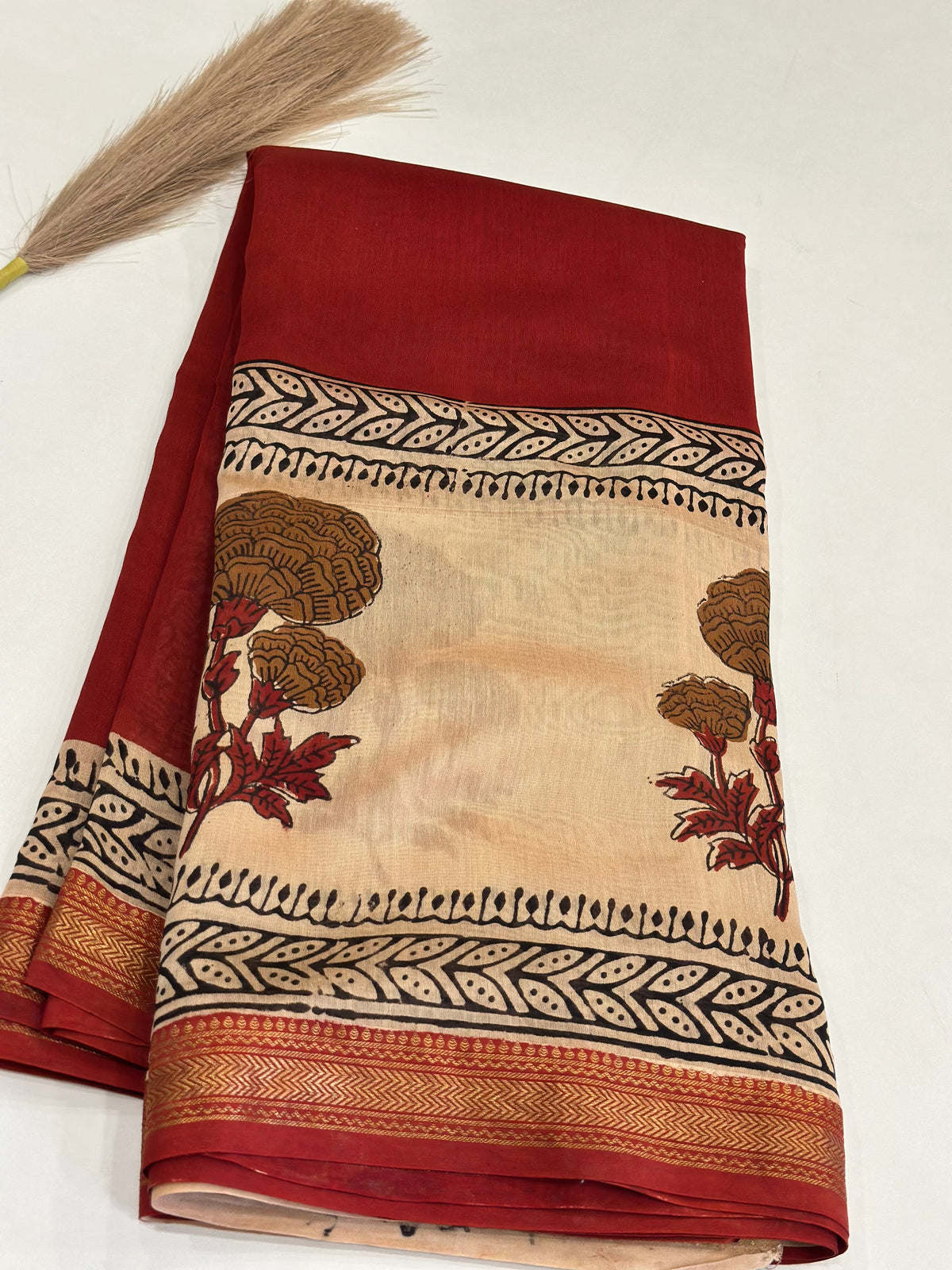 Vanya~ Pure Maheshwari Bagru Saree