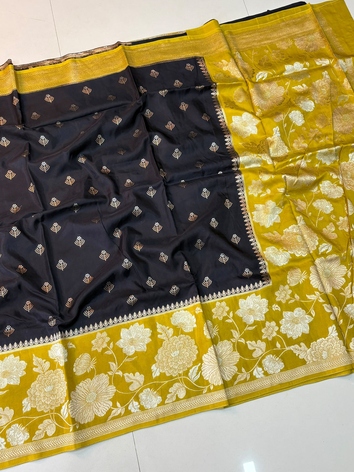 Premium Russian HO Crepe Sarees