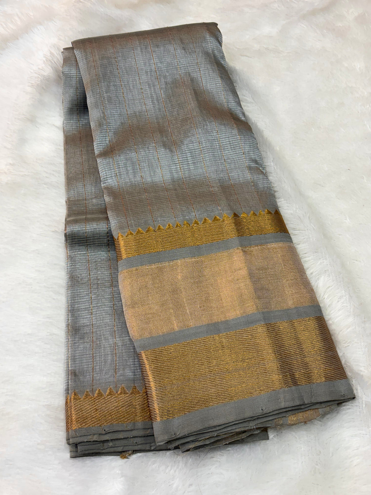 Handloom Mangalagiri Pattu Tissue Borders